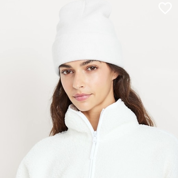 NWT OLD NAVY Beanie for Women Color CREAM OS - Picture 2 of 2